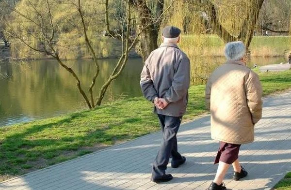 NMN suitable for middle-aged and elderly people